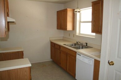 811 Little Elm Loop, Temple, TX 76501 - photo 6