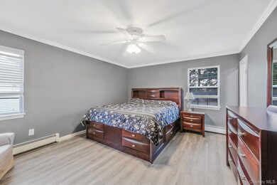 15 Sun Valley Ln, Bellport, NY 11713 - photo 6