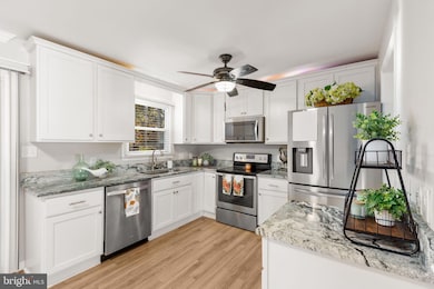 10403 Daniels Ct, Spotsylvania, VA 22553 - photo 4