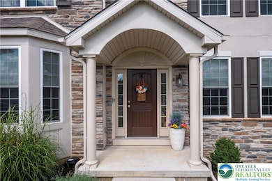 2 Creek View Ct, Easton, PA 18045 - photo 5