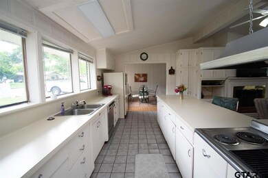 3142 3142 S Donnybrook, Tyler, TX 75701 - photo 5