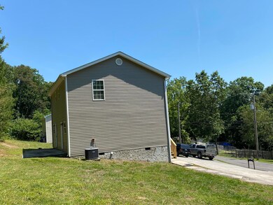 125 Shadowrock Dr, Tunnel Hill, GA 30755 - photo 2