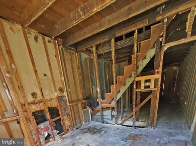 323 Furrow St, Baltimore, MD 21223 - photo 4