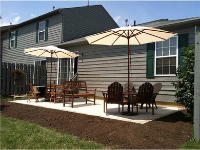 739 Parkbluff Way unit 739, Lewis Center, OH 43035 - photo 2