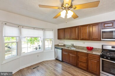 11539 Cosca Park Place, Clinton, MD 20735 - photo 4