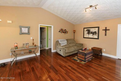 115 Wilkerson Dr, Mount Washington, KY 40047 - photo 3