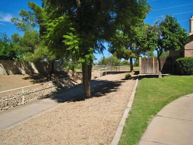 1138 E Hearne Way3b
