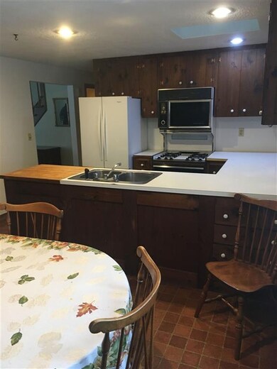 23 Navaho St, Nashua, NH 03063 - photo 4