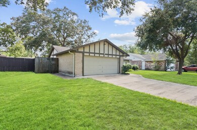 16911 Hibiscus Ln, Friendswood, TX 77546 - photo 6
