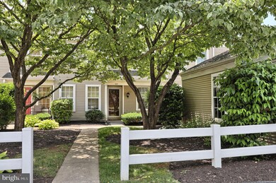 212 Barrington Ct, Palmyra, PA 17078 - photo 3