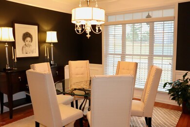 7-DINING ROOM 1