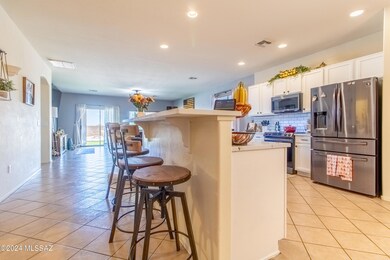 Kitchen Breakfast Bar