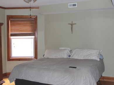 6145 N Washtenaw Ave, Chicago, IL 60659 - photo 5