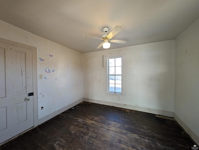 403 Elm St, Wamego, KS 66547 - photo 6