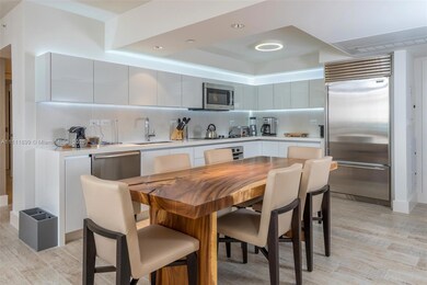 Roney Palace unit 1015, Miami Beach, FL 33140 - photo 2