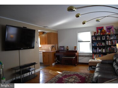 612 Emerson Ave, Reading, PA 19605 - photo 2