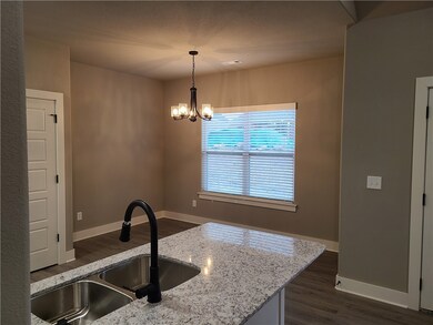 862 Pinnacle St, Prairie Grove, AR 72753 - photo 5