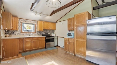 179 Tulip St, Dingmans Ferry, PA 18328 - photo 6