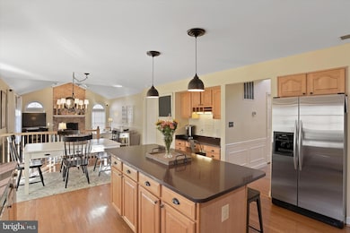 9302 Ravenridge Rd, Parkville, MD 21234 - photo 7