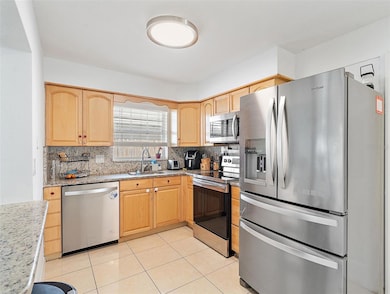 5542 19th Ave N, Saint Petersburg, FL 33710 - photo 5