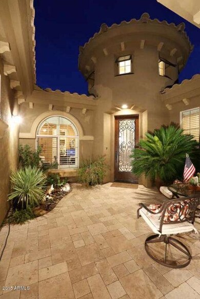 Night-Courtyard