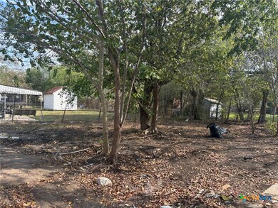 2111 E Red River St, Victoria, TX 77901 - photo 7