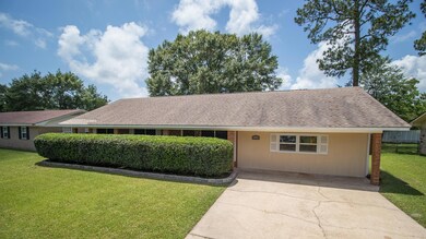 827 Bluewood-100