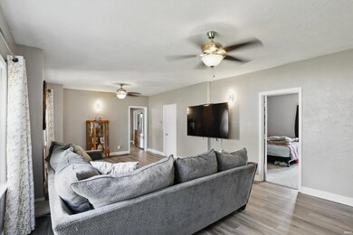 993 High St, Middletown, IN 47356 - photo 4