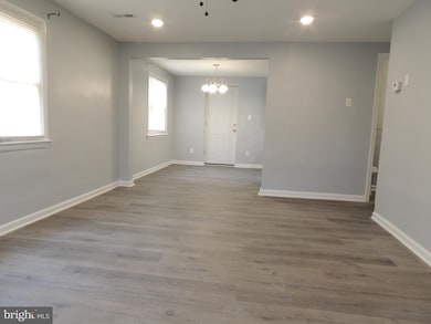 312 Martin Dr, New Castle, DE 19720 - photo 2