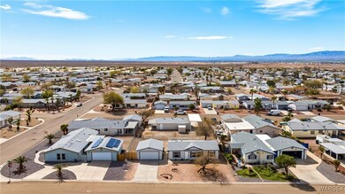 Birds eye view of property featuring a mountain vi