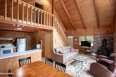 dining/living/kitchen
