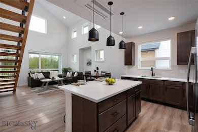 Photos from a similar unit