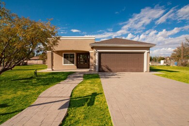 331 Valle Del Rio Dr, El Paso, TX 79927 - photo 4