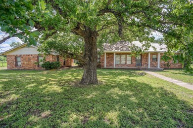 1674 Old McDade Rd unit A, Elgin, TX 78621 - photo 2