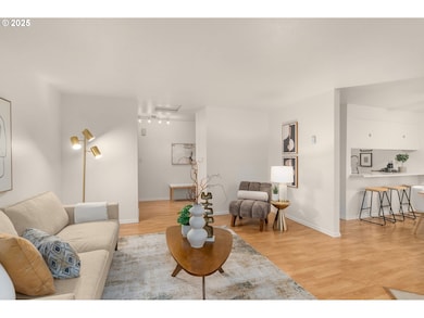 47 Eagle Crest Dr unit 26B, Lake Oswego, OR 97035 - photo 5