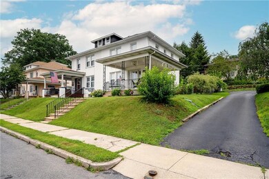 4433 10th Ave, Temple, PA 19560 - photo 2