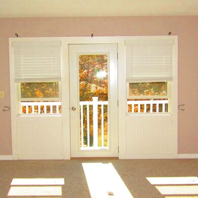 46 Evergreen Rd unit 309, Leeds, MA 01053 - photo 5