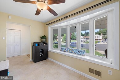 7355 Forrester Ln, Manassas, VA 20109 - photo 5