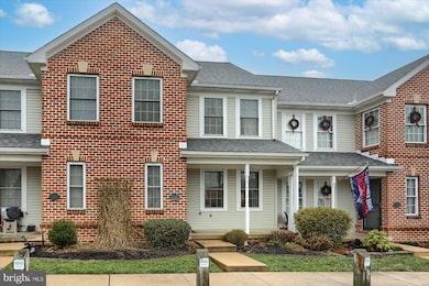 4043 Bradford Cir unit 4, Mount Joy, PA 17552 - photo 3