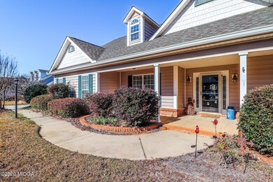 108 Robinson - Front 3