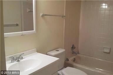 15022 Oak Crest Ct, Dumfries, VA 22025 - photo 4