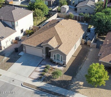 14408 Desert Ocotillo Dr, Horizon City, TX 79928 - photo 2