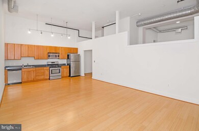 22 S Howard St unit R402, Baltimore, MD 21201 - photo 4