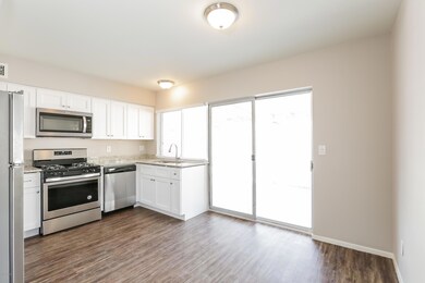 000-photo-kitchen-7327356