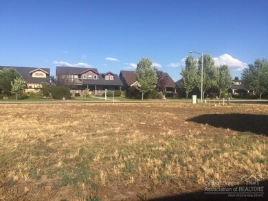 1531 NW Hickory Place, Redmond, OR 97756 - photo 4