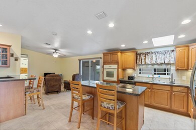 8529 Lidflower Ct, Port St. Lucie, FL 34952 - photo 6