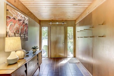 Foyer!