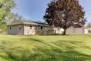302 Main St_03