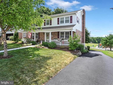 2605 Dalin Dr, Reading, PA 19609 - photo 2