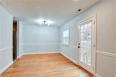 647 Daniel Dr, Newport News, VA 23601 - photo 6